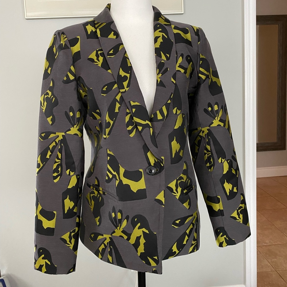 Structured modern print blazer from Banana Republic